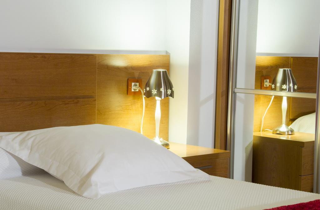 Apartamentos Cean Bermudez خيخون المظهر الخارجي الصورة