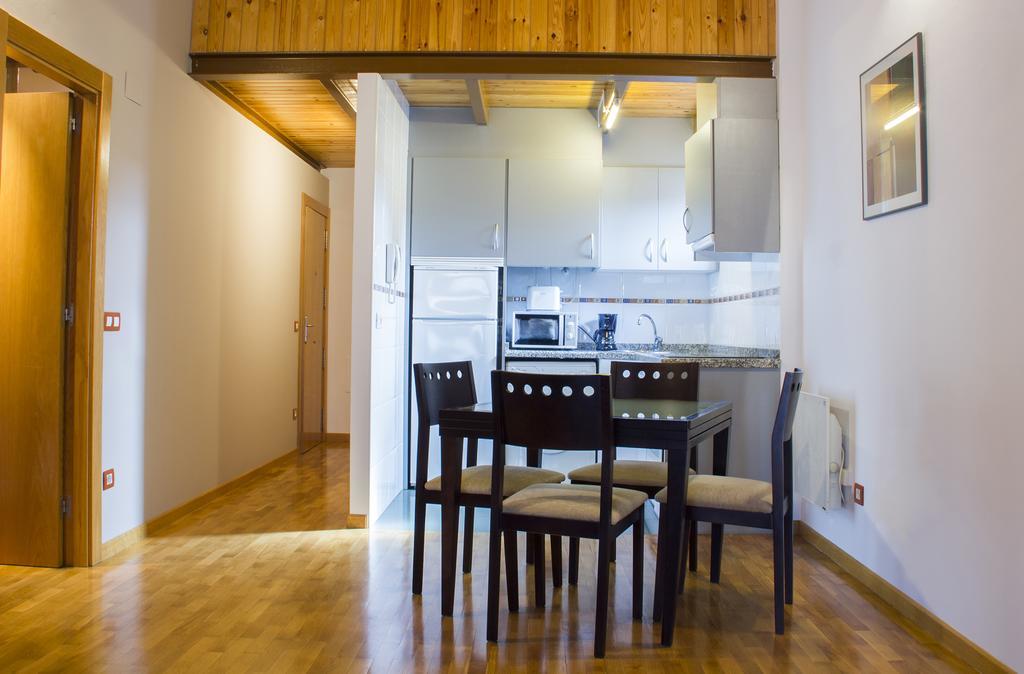 Apartamentos Cean Bermudez خيخون المظهر الخارجي الصورة
