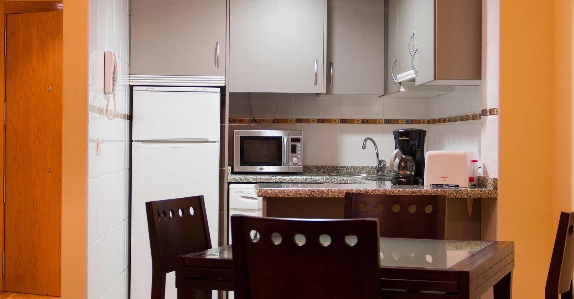 Apartamentos Cean Bermudez خيخون المظهر الخارجي الصورة